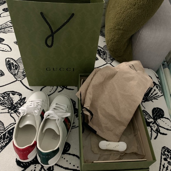 Gucci sneakers. Great condition. Comes with box, bag, dust bags, and laces. - Picture 1 of 7